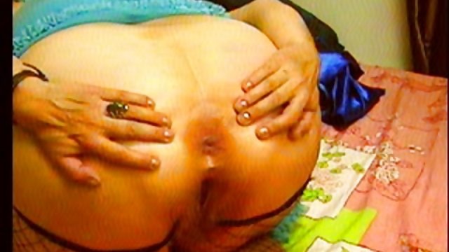 زن بالغ در عوض شوهر عجیب و غریب می شود