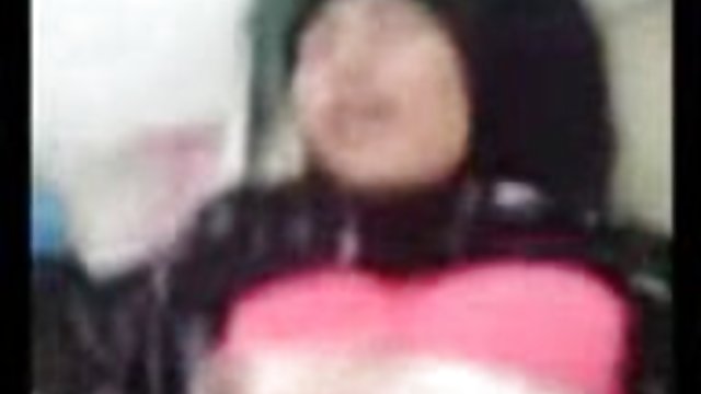 اسکلر هتل پروفیل با کس مودار در لباس زیر زنانه سکسی